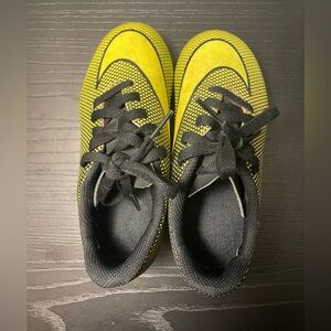 Kids Yellow and Black Sneakers